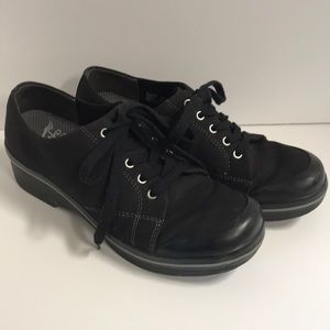 Dansko 40 shoes
